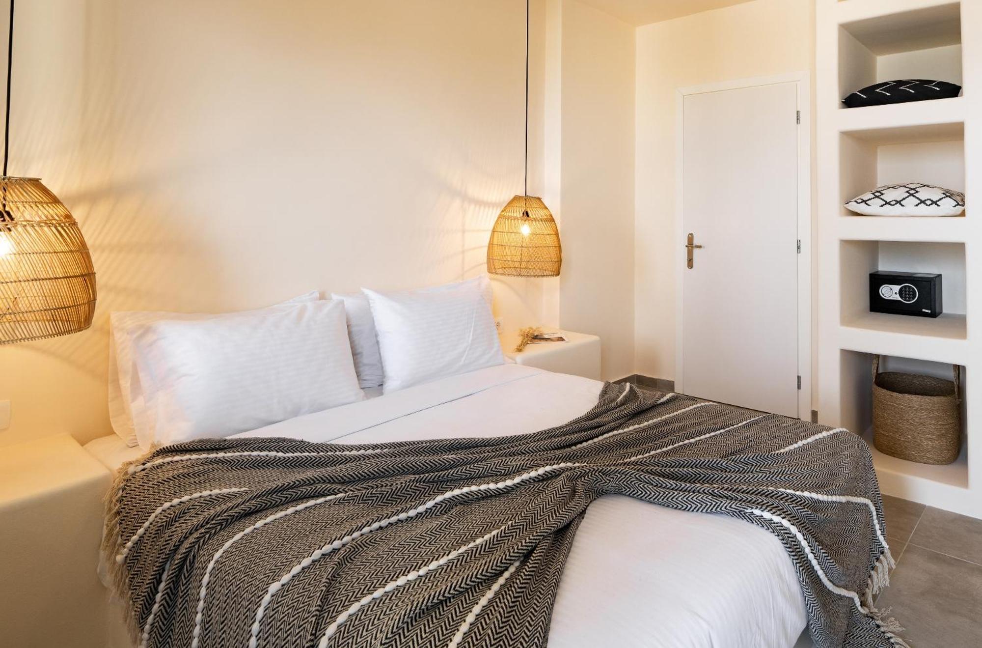 Maeva Suites Santorini Pyrgos Kallistis Exterior photo