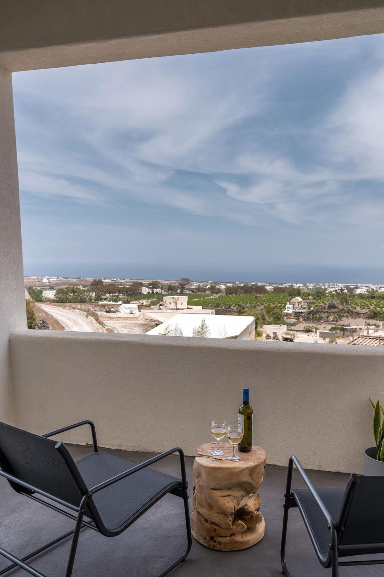 Maeva Suites Santorini Pyrgos Kallistis Exterior photo