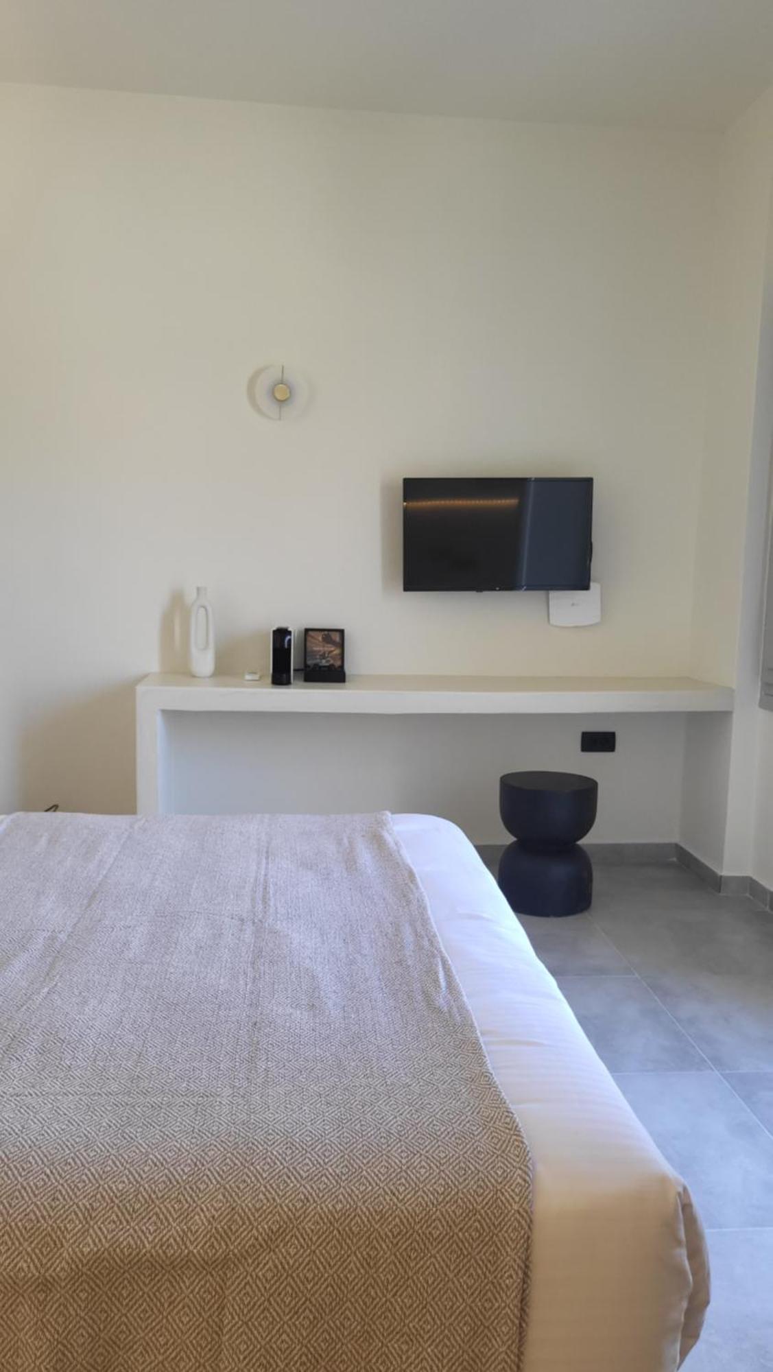 Maeva Suites Santorini Pyrgos Kallistis Exterior photo