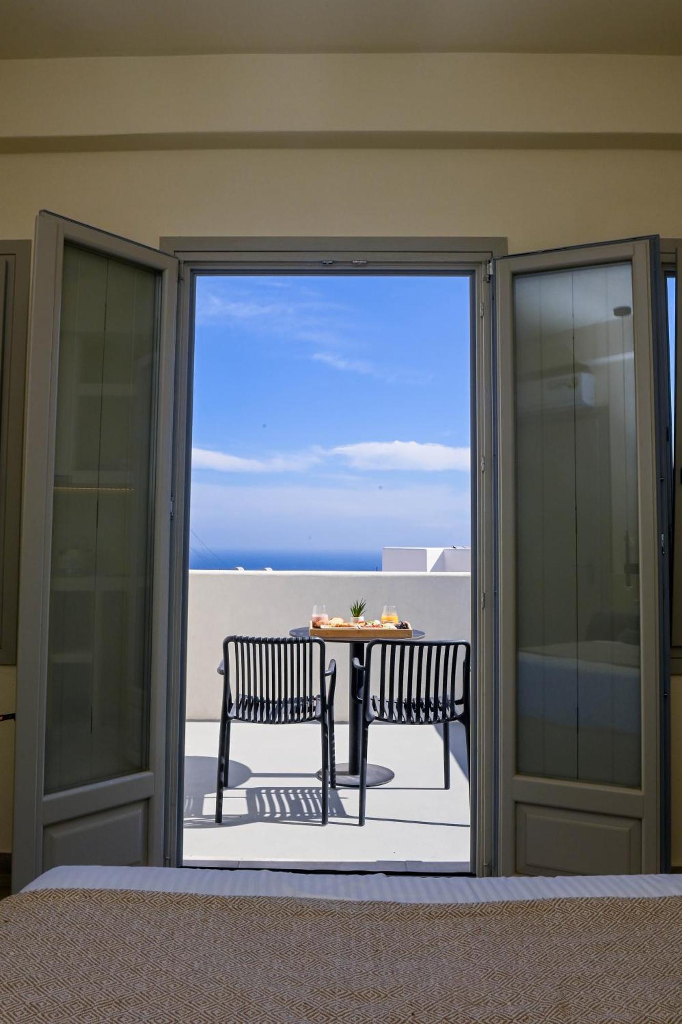 Maeva Suites Santorini Pyrgos Kallistis Exterior photo