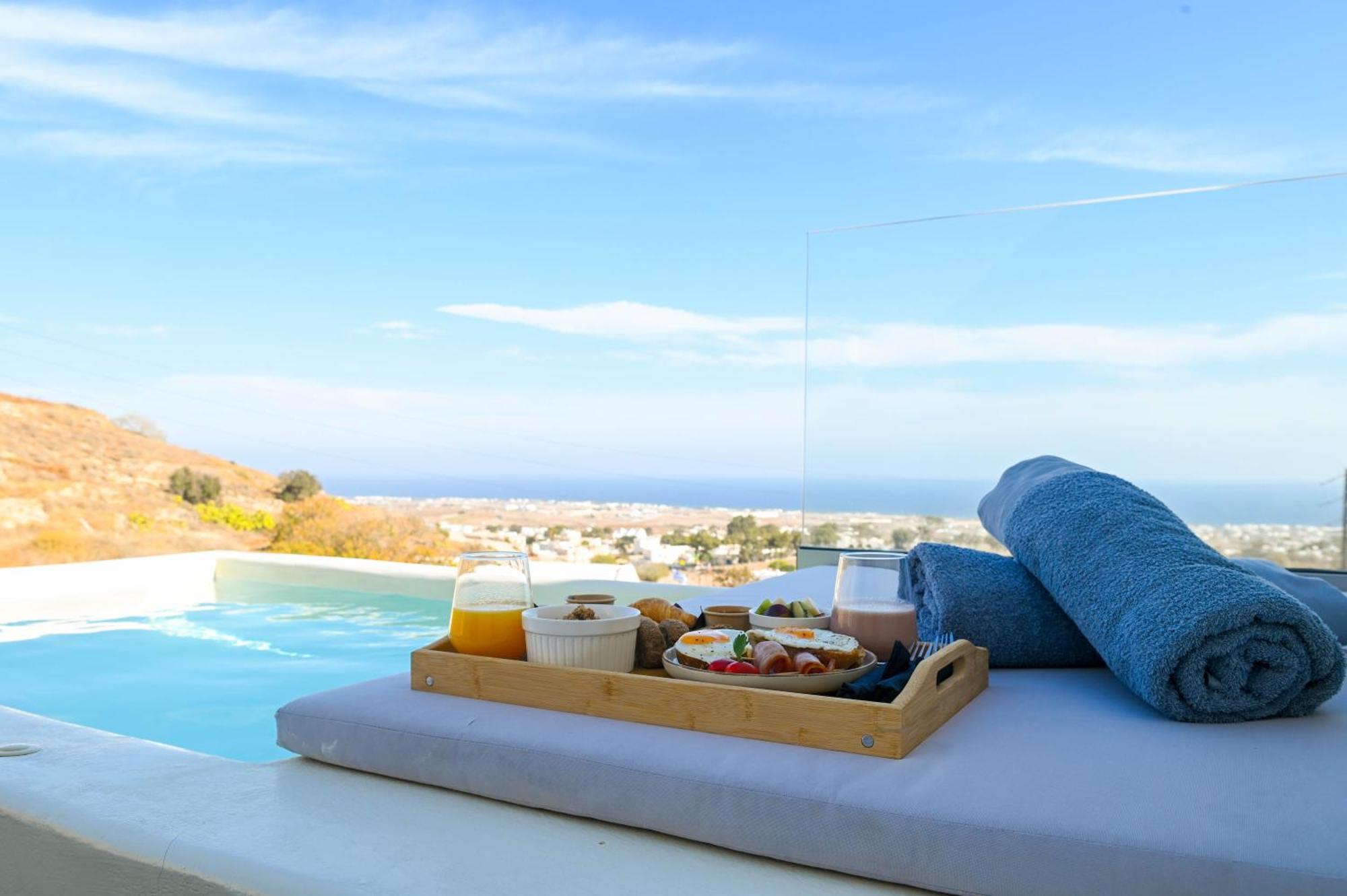 Maeva Suites Santorini Pyrgos Kallistis Exterior photo