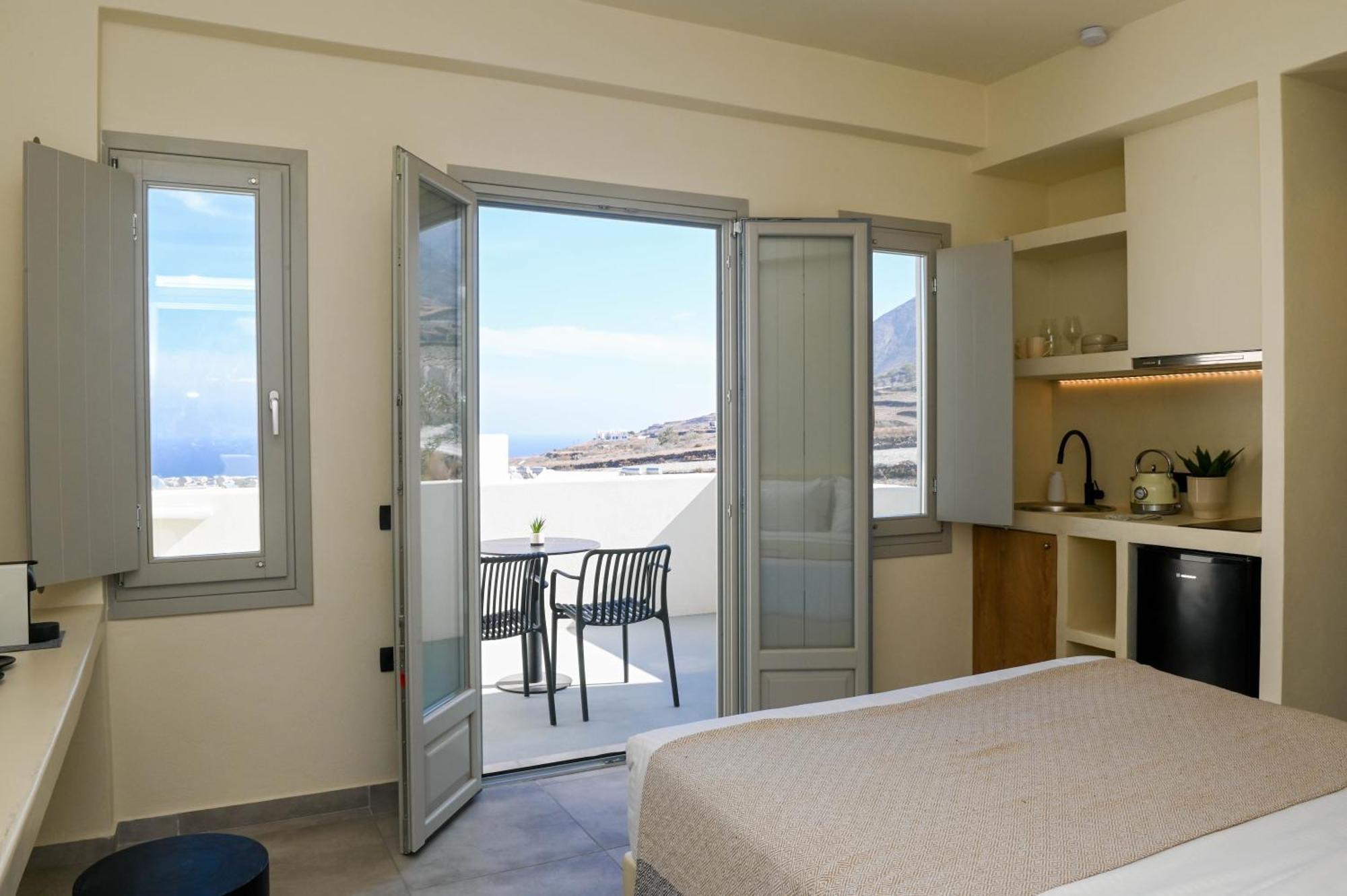 Maeva Suites Santorini Pyrgos Kallistis Exterior photo